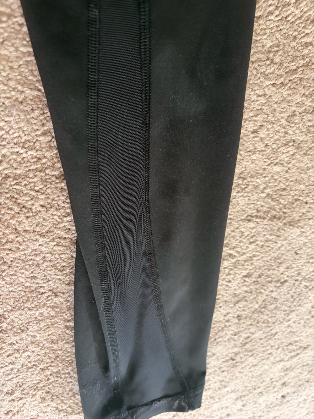 lululemon athletica Black High-Rise Performance Leggings 23” - Picture 4 of 4